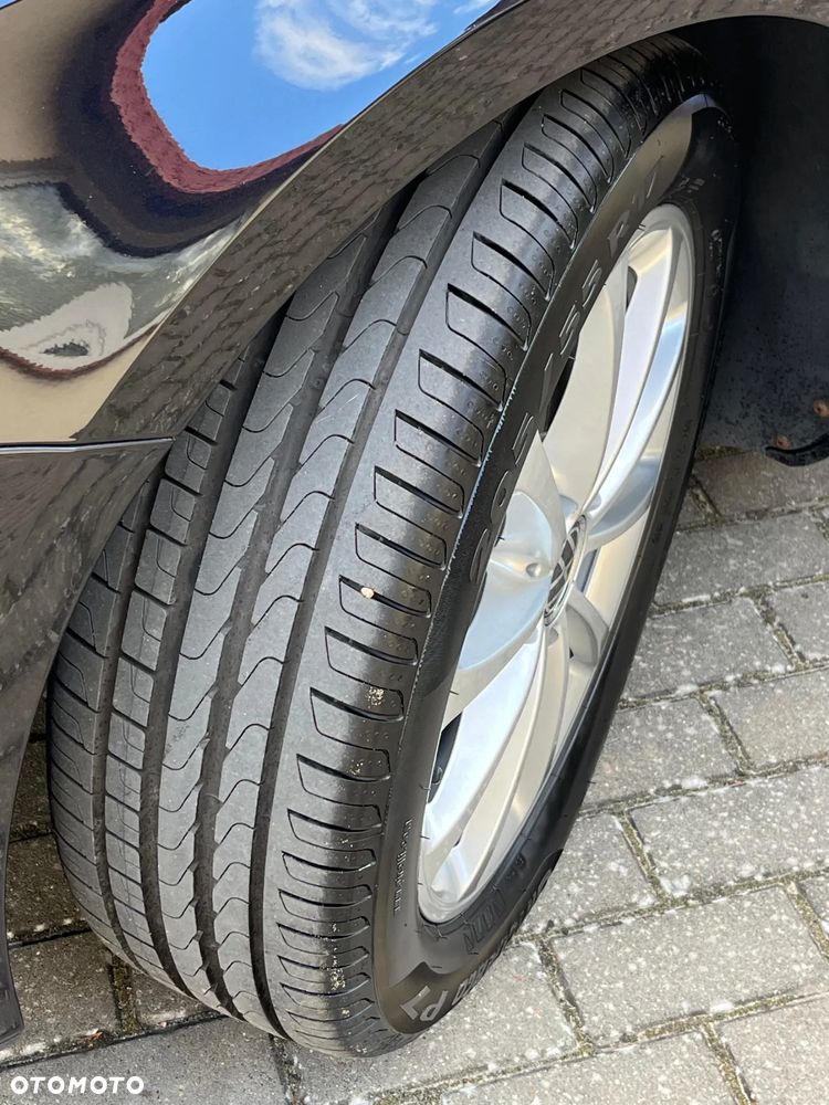 Volkswagen Passat 2.0 TDI DPF Highline - 37