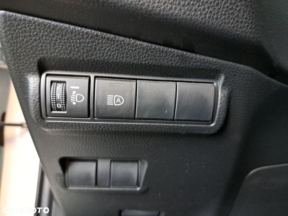 Toyota Corolla Cross 2.0 Hybrid Comfort - 33