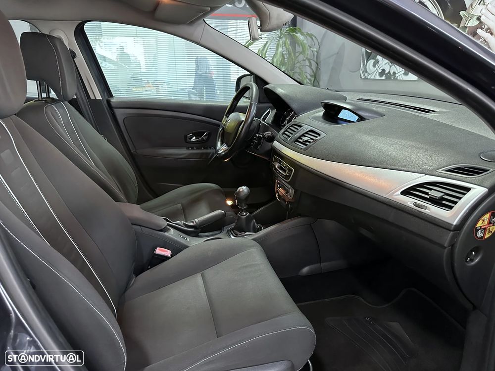 Renault Mégane 1.5 dCi Dynamique S - 17