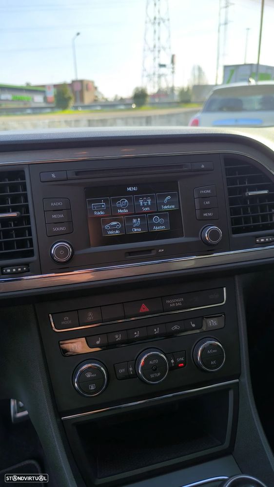 SEAT Leon 2.0 TDI DPF S&S FR - 12