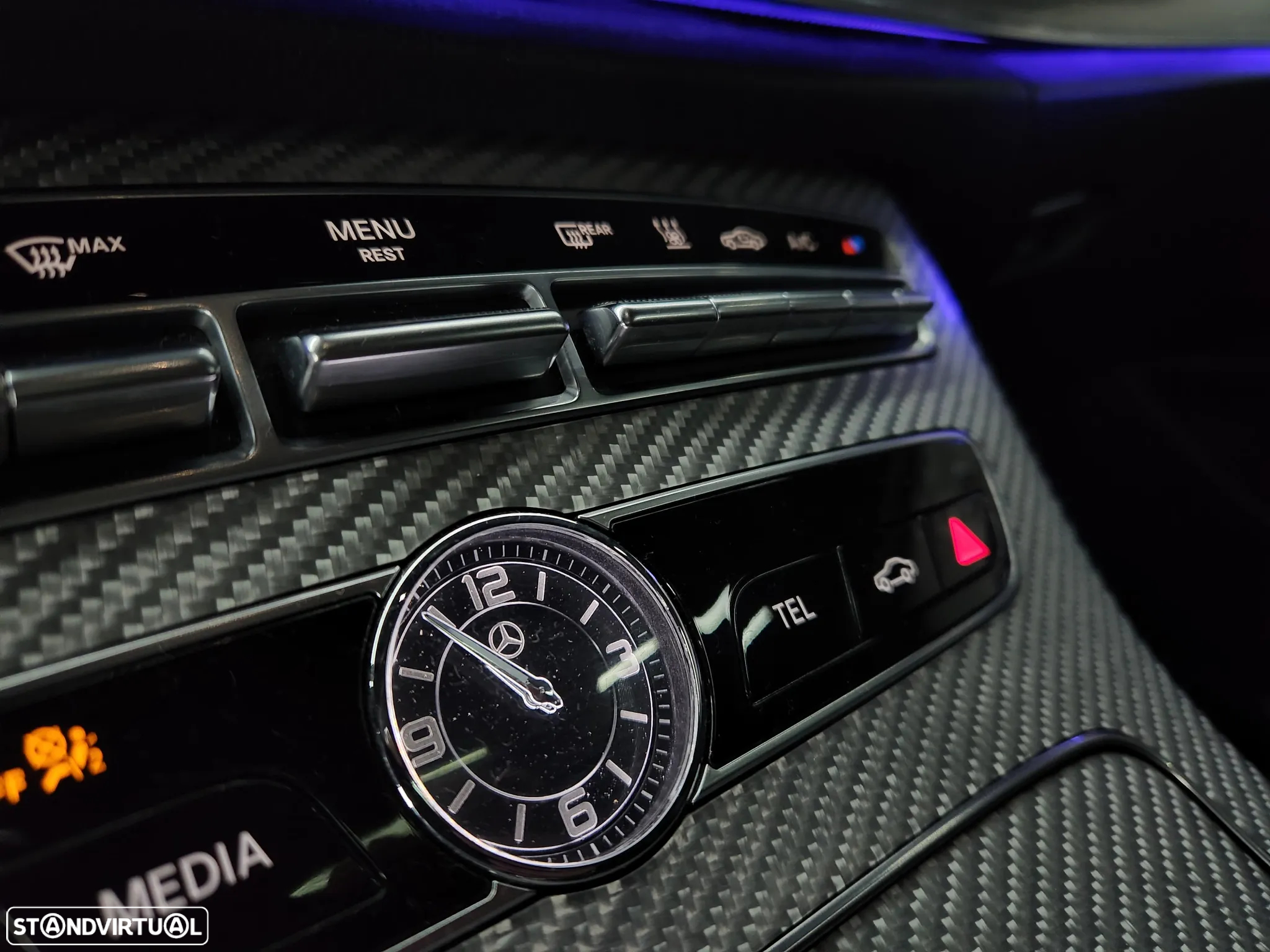 Mercedes-Benz E 300 de AMG Line - 23