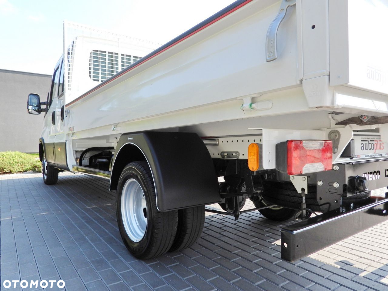 Iveco DAILY 35C16 WYWROTKA PODWÓJNA KABINA DOKA 6 MIEJSC BLIŹNIACZE KOŁA KLIMATYZACJA  160KM - 17