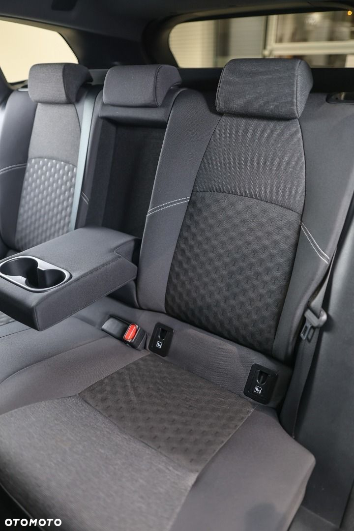 Toyota Corolla - 16