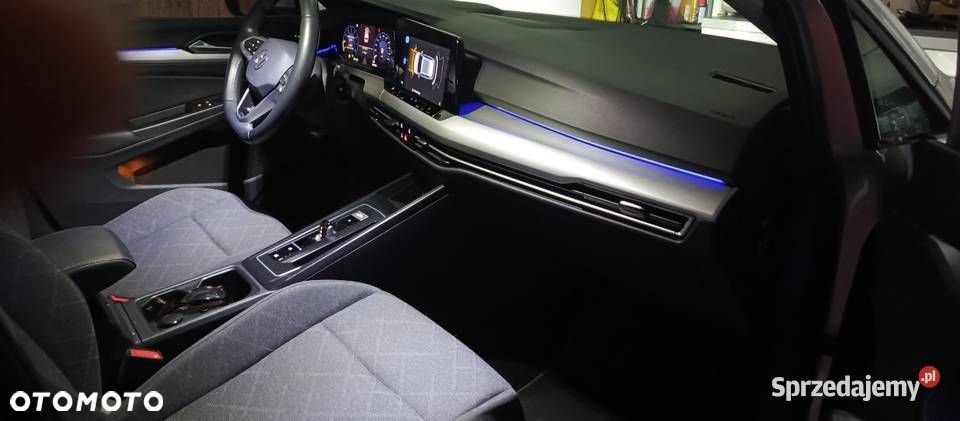 Volkswagen Golf 1.5 eTSI EVO Style DSG - 9