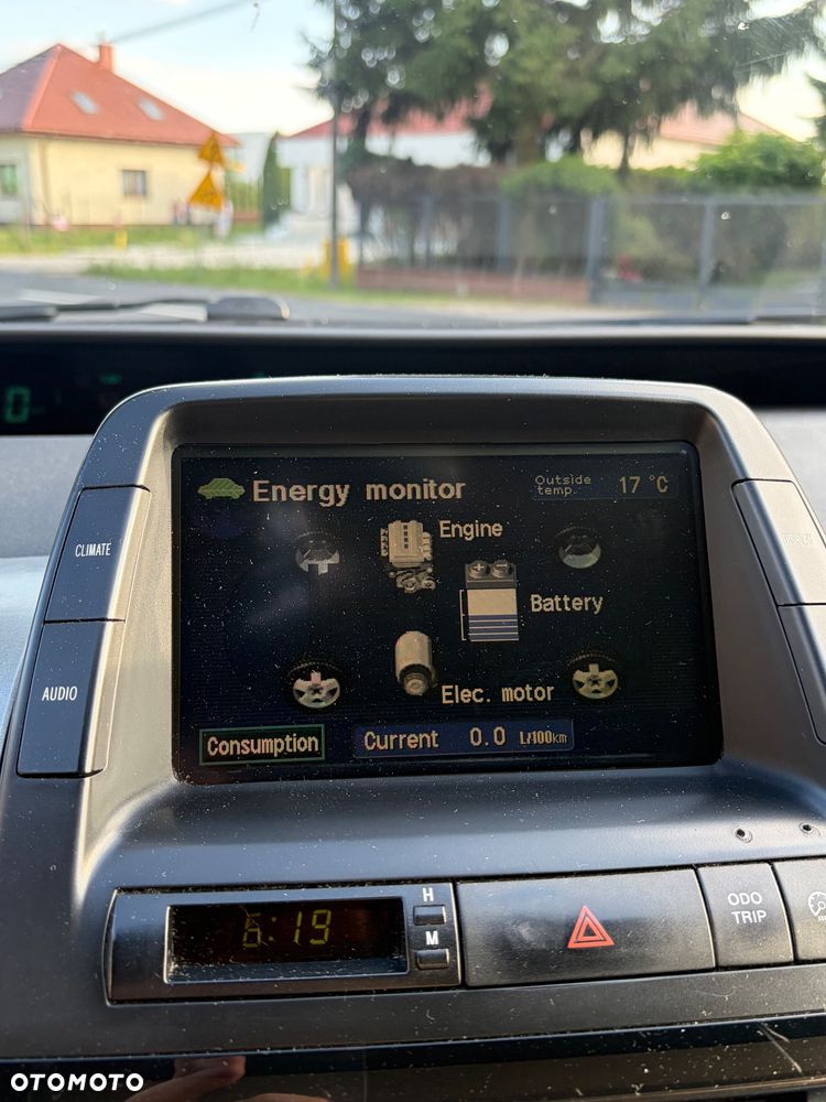 Toyota Prius 1.5 VVT-i Prestige - 12