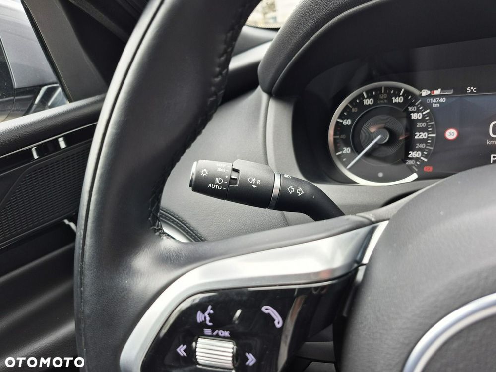 Jaguar XE D200 AWD SE - 30