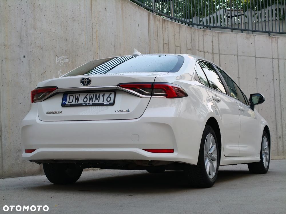 Toyota Corolla 1.8 Hybrid Comfort - 12