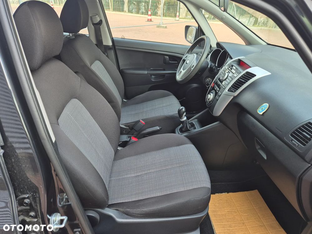 Kia Venga 1.6 Business Line - 23