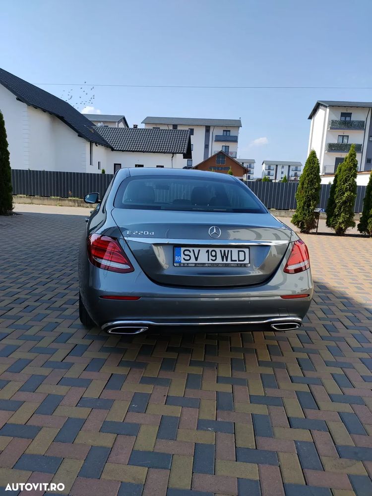 Mercedes-Benz E 220 d 9G-TRONIC Avantgarde - 9