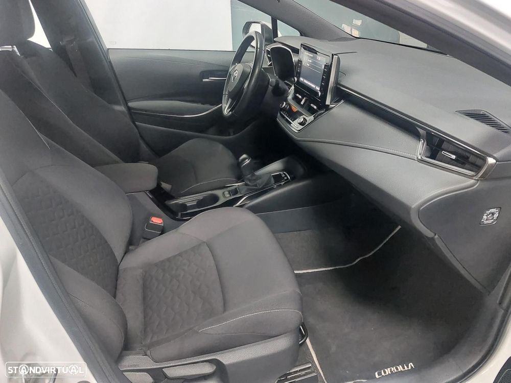 Toyota Corolla 1.8 Hybrid Comfort - 40