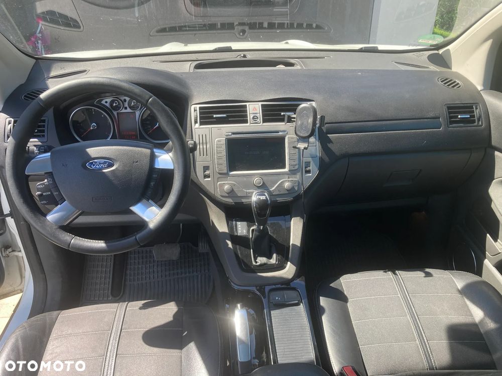Ford Kuga 2.0 TDCi 4x4 Titanium - 6