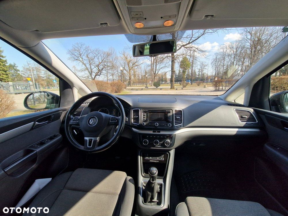 Volkswagen Sharan - 12