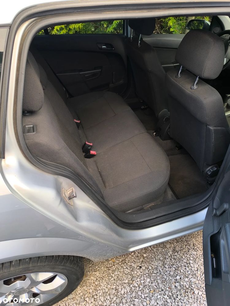 Opel Astra 1.7 CDTI - 24