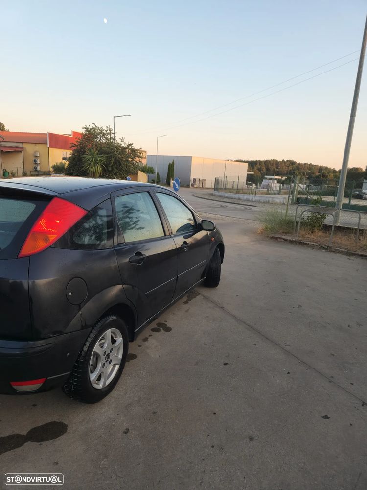Ford Focus 1.4 Comfort - 3