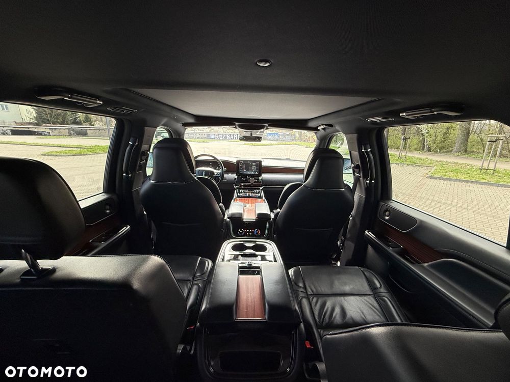 Lincoln Navigator - 40