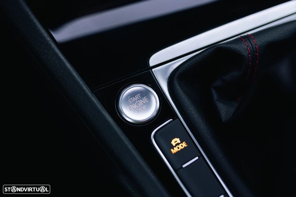VW Golf 2.0 TSi GTi - 51