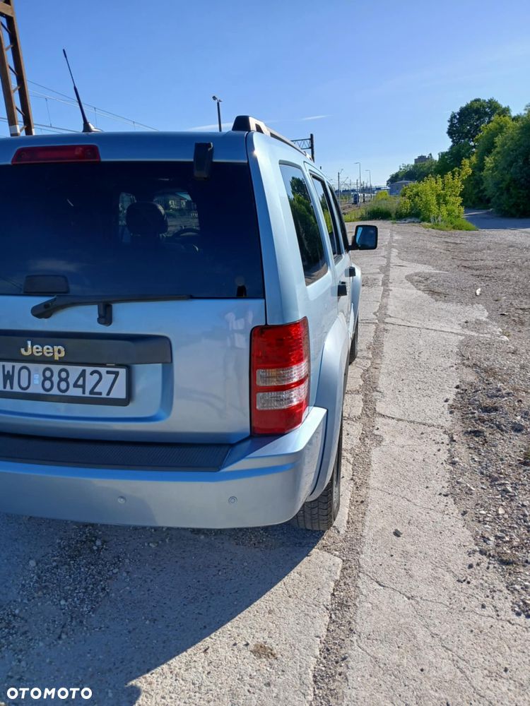 Jeep Liberty - 15