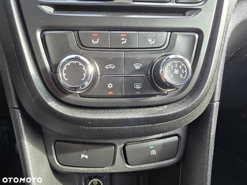 Opel Mokka 1.6 CDTI Cosmo S&S - 32