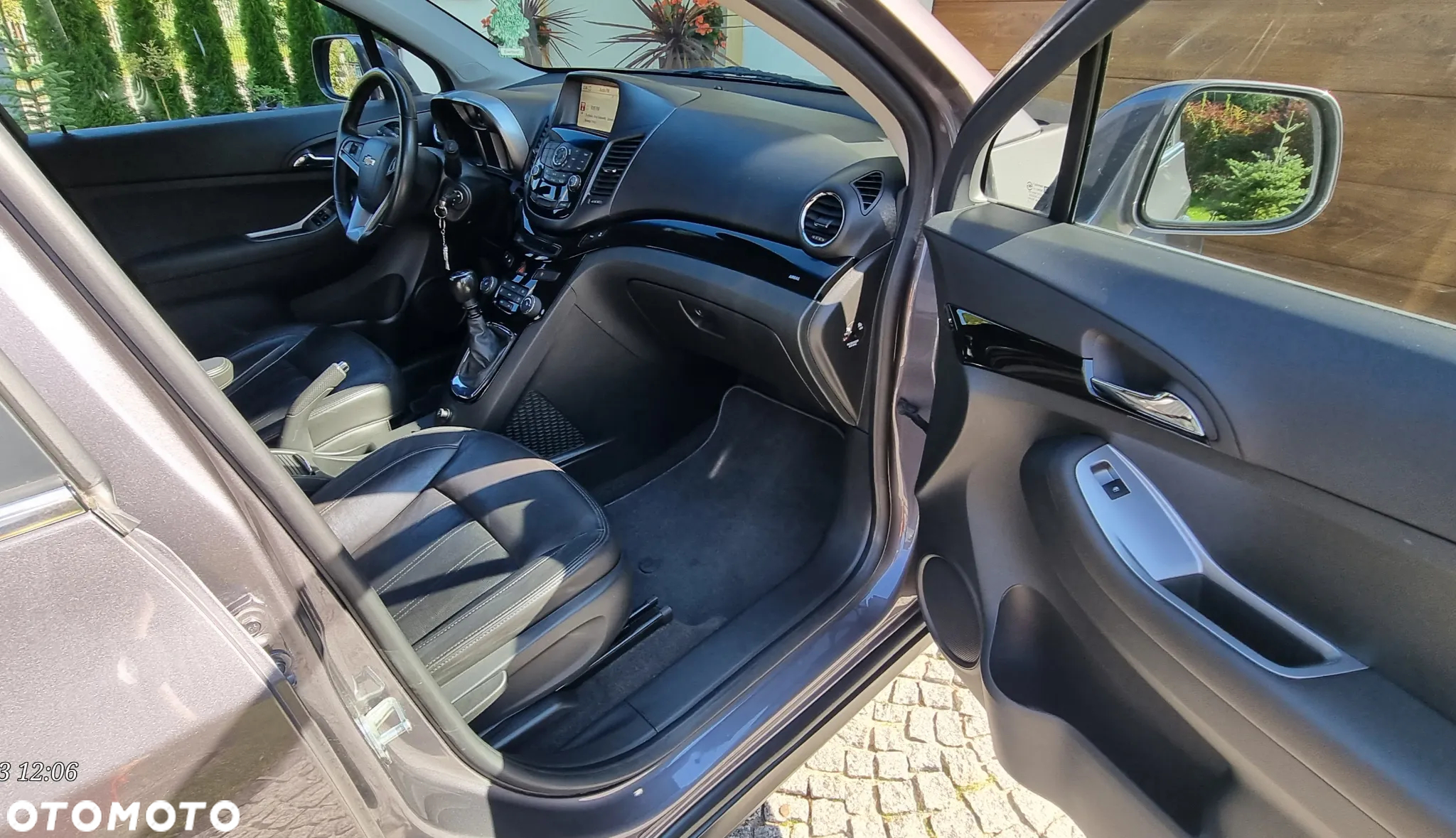 Chevrolet Orlando - 4