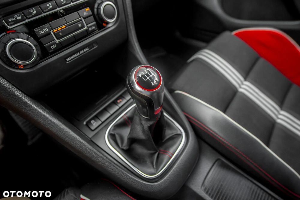 Volkswagen Golf VI 5-Türer adidas - 32