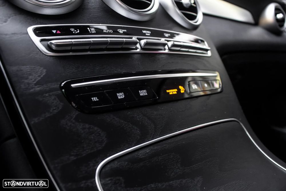 Mercedes-Benz GLC 300 de 4Matic 9G-TRONIC AMG Line - 22