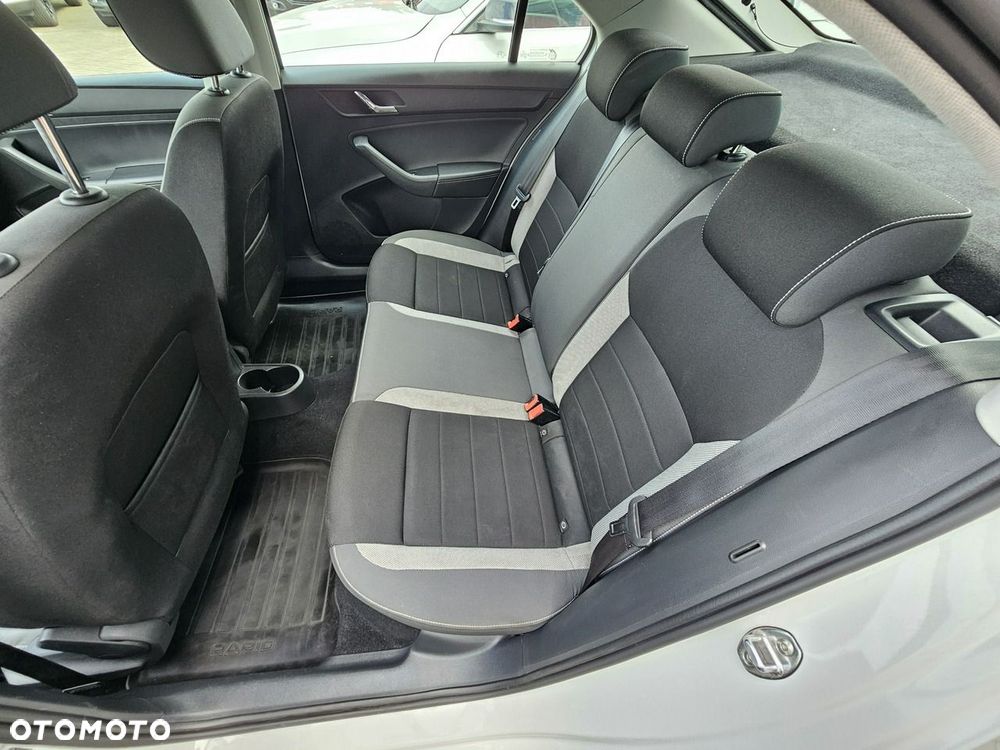 Skoda RAPID 1.2 TSI (Green tec) Ambition - 31