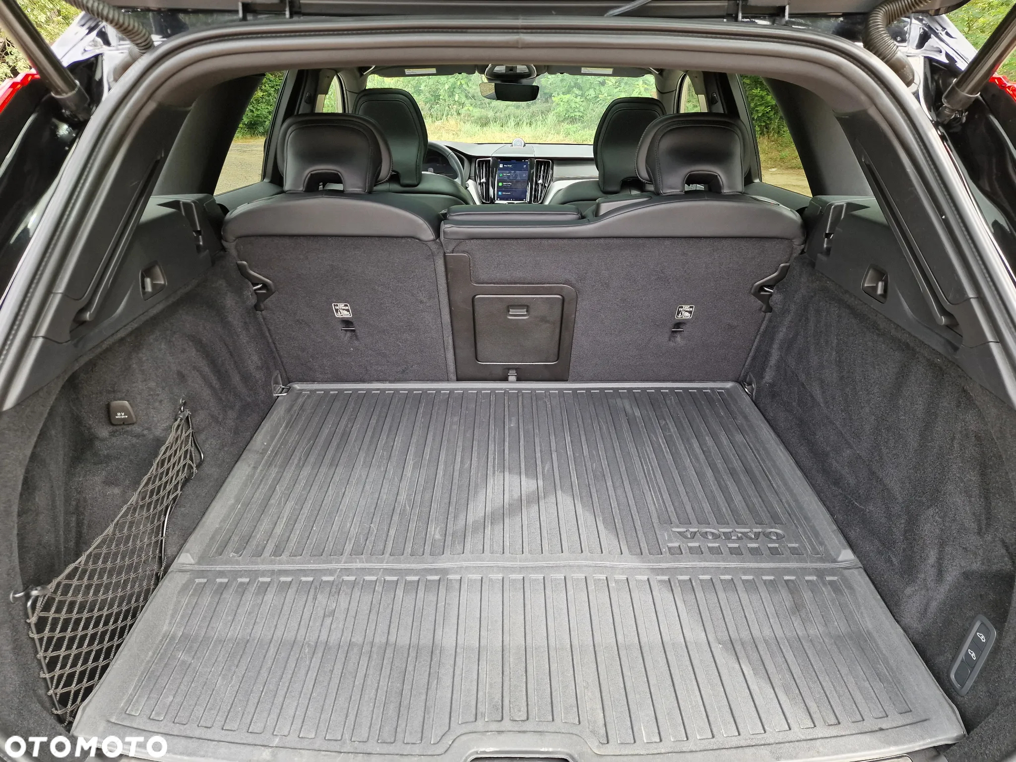 Volvo XC 60 T8 Plug-In Hybrid AWD R-Design - 31