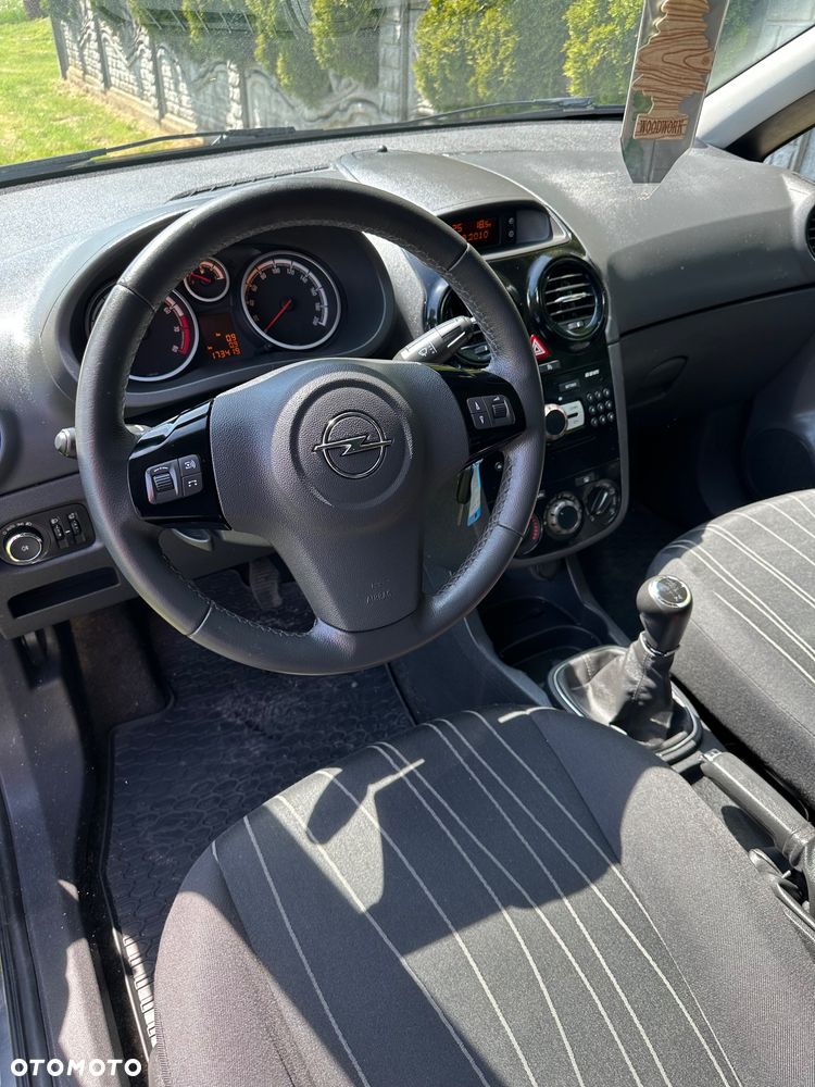Opel Corsa 1.4 16V Edition 111 Jahre - 9