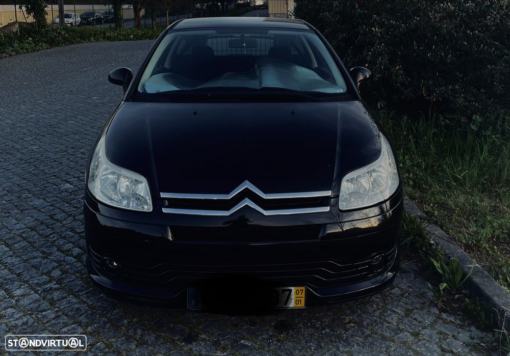 Citroën C4 1.6 HDi 110 VTR Pack - 1