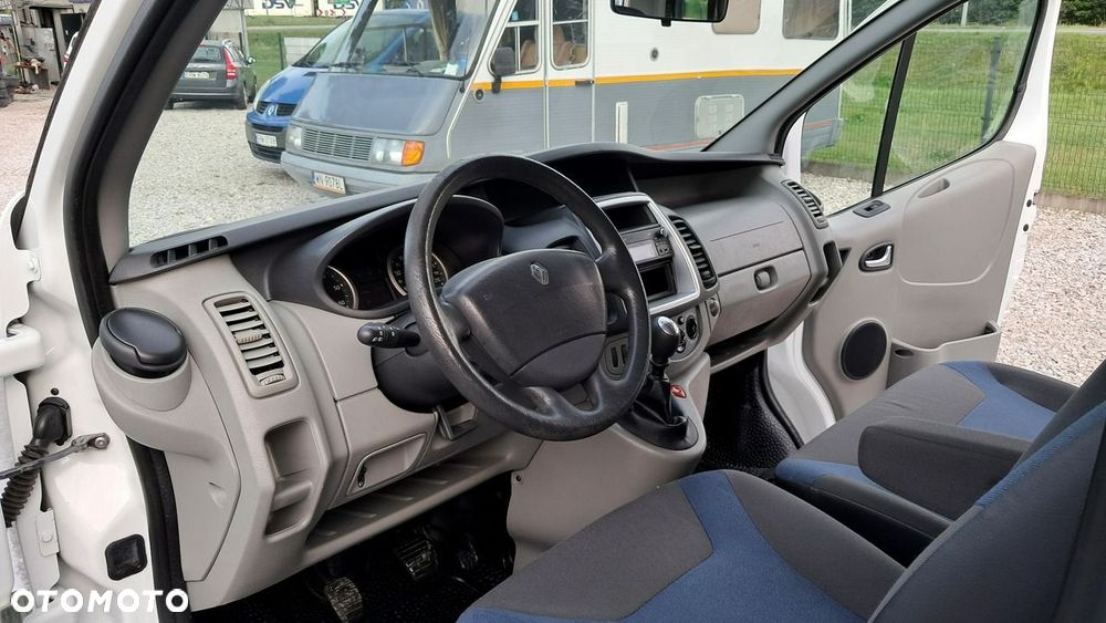 Renault Trafic - 21