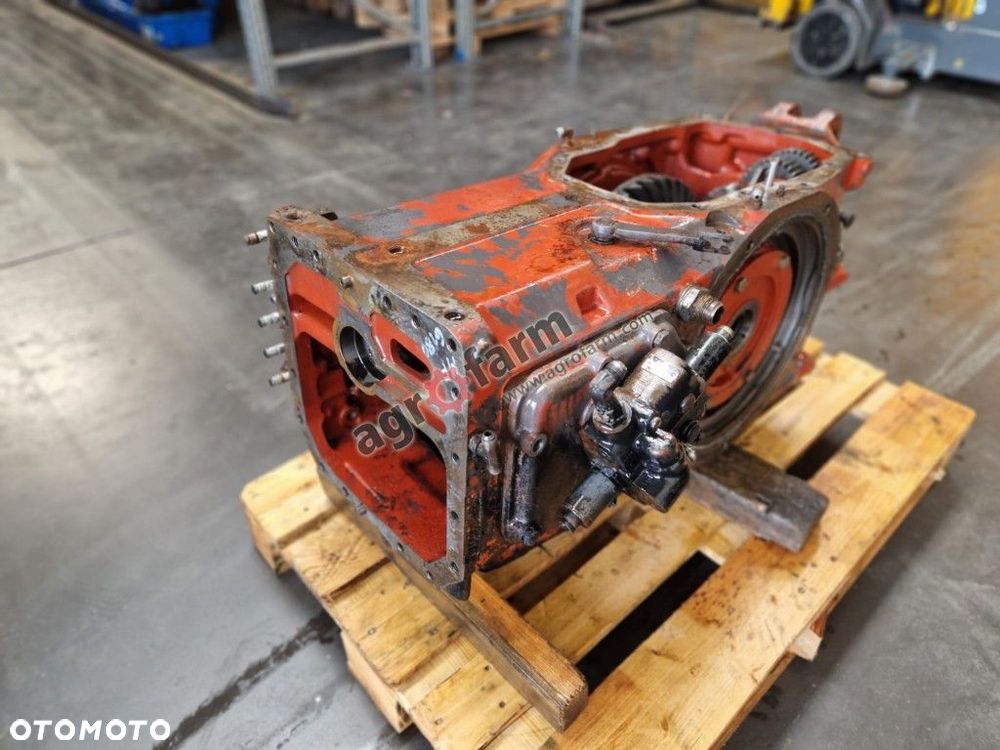 Tylny most Massey Ferguson 6170, 6180, 6190, 6130 - 4