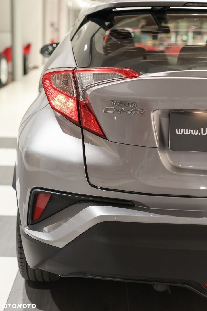 Toyota C-HR - 14