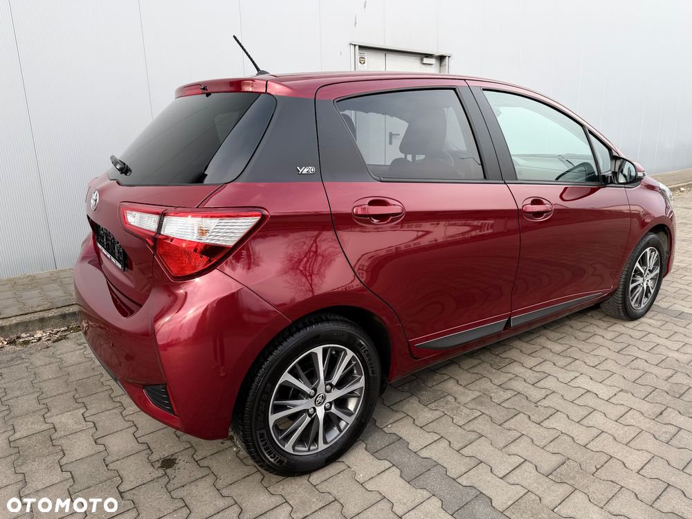 Toyota Yaris 1.5 Premium - 6