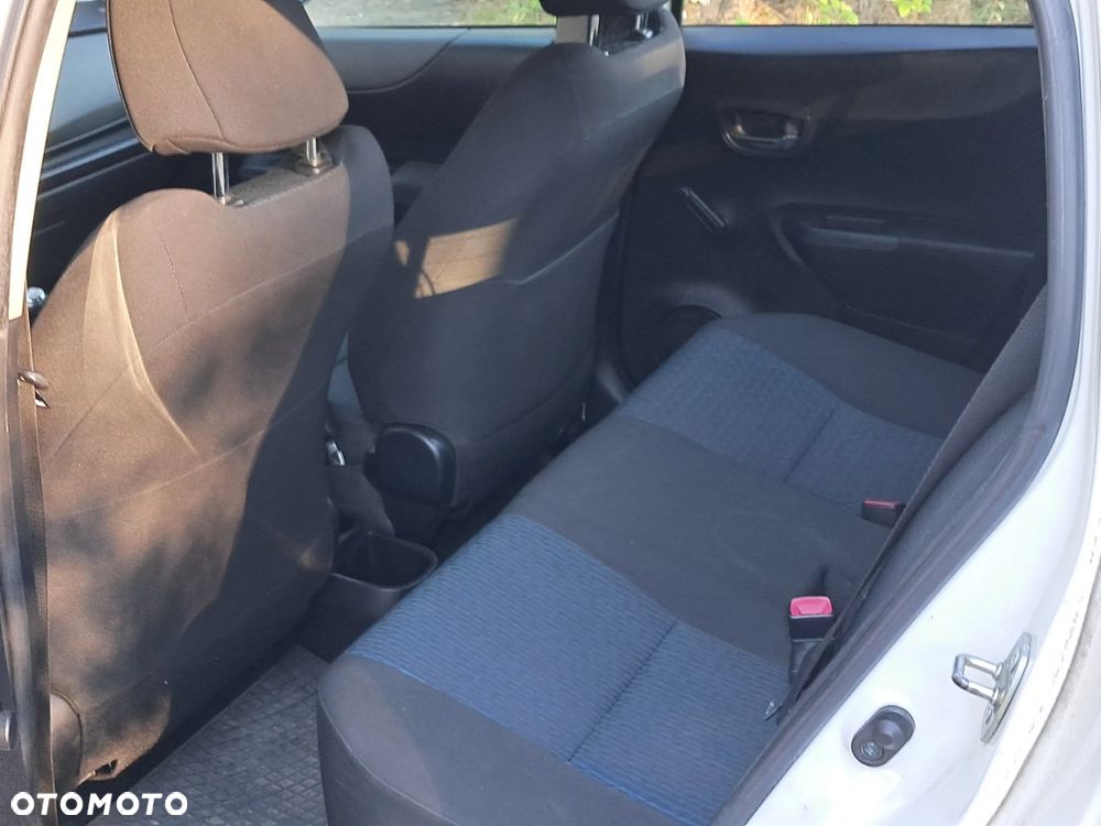 Toyota Yaris 1.0 Luna - 14