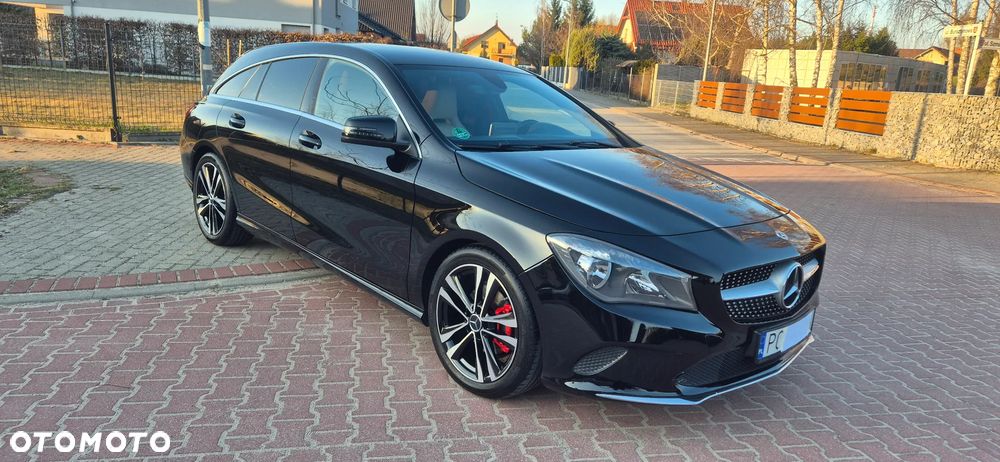 Mercedes-Benz CLA 200 UrbanStyle Edition - 3