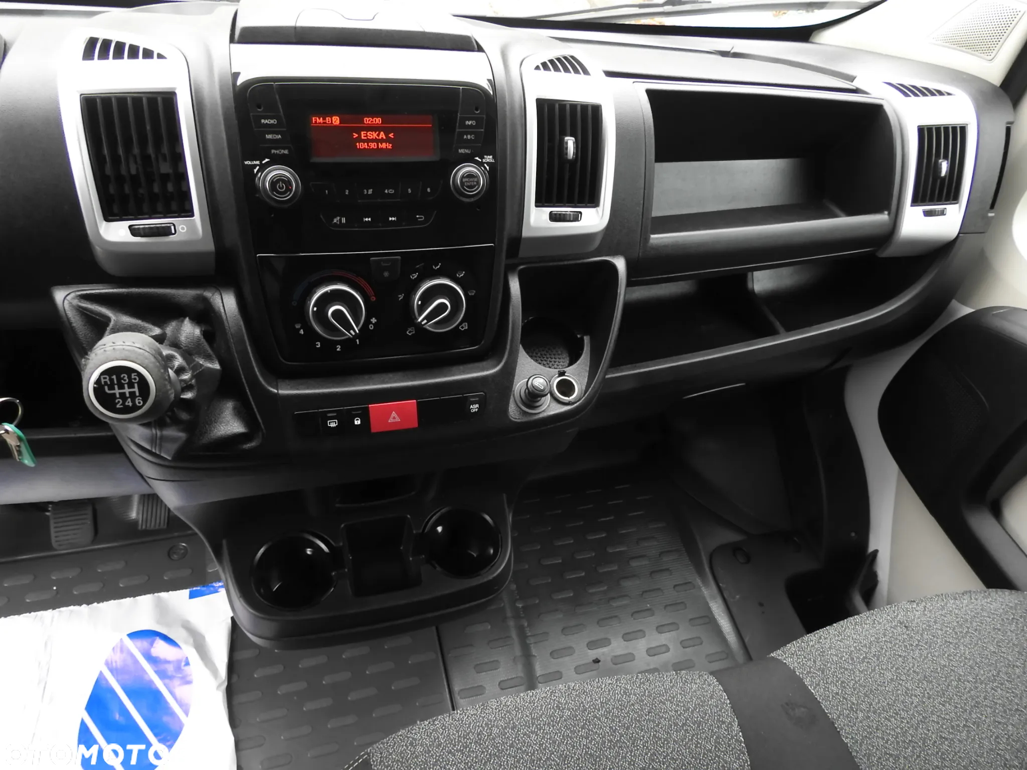 Fiat DUCATO PLANDEKA WINDA 8 PALET WEBASTO KLIMATYZACJA TEMPOMAT PNEUMATYKA 180KM [ 1781 ] - 36