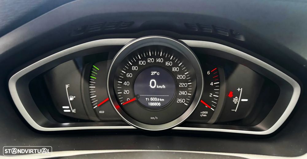 Volvo V40 2.0 D4 Momentum - 23