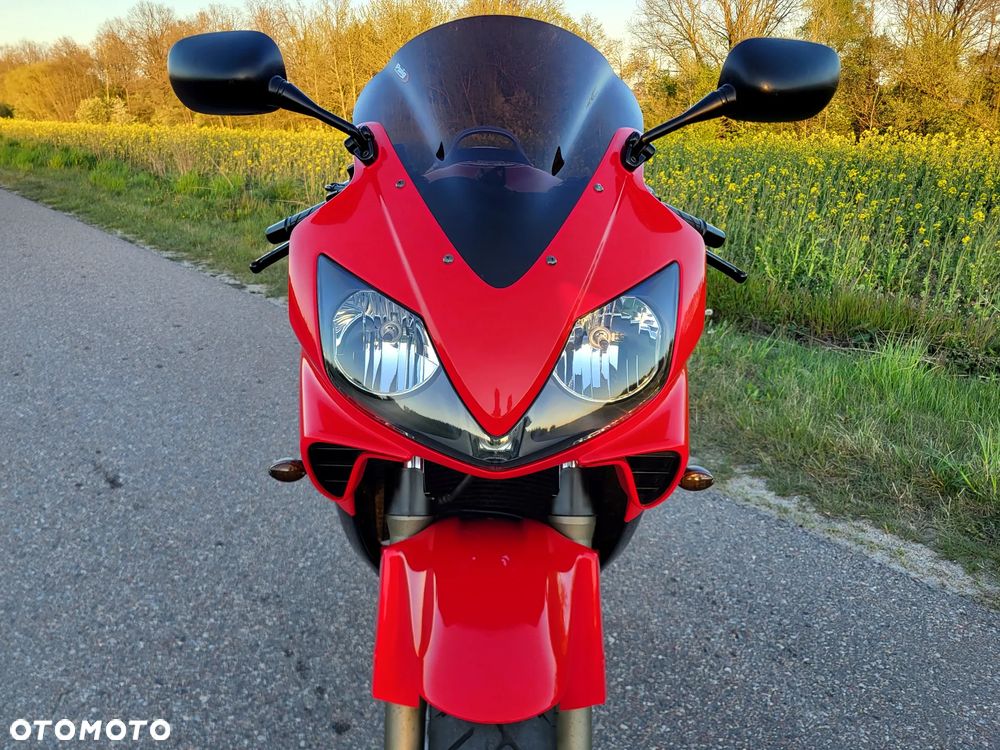 Honda CBR - 7