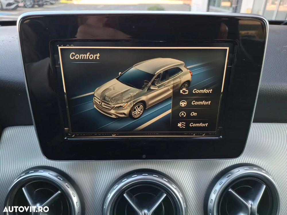 Mercedes-Benz GLA 220 d 4Matic 7G-DCT - 29