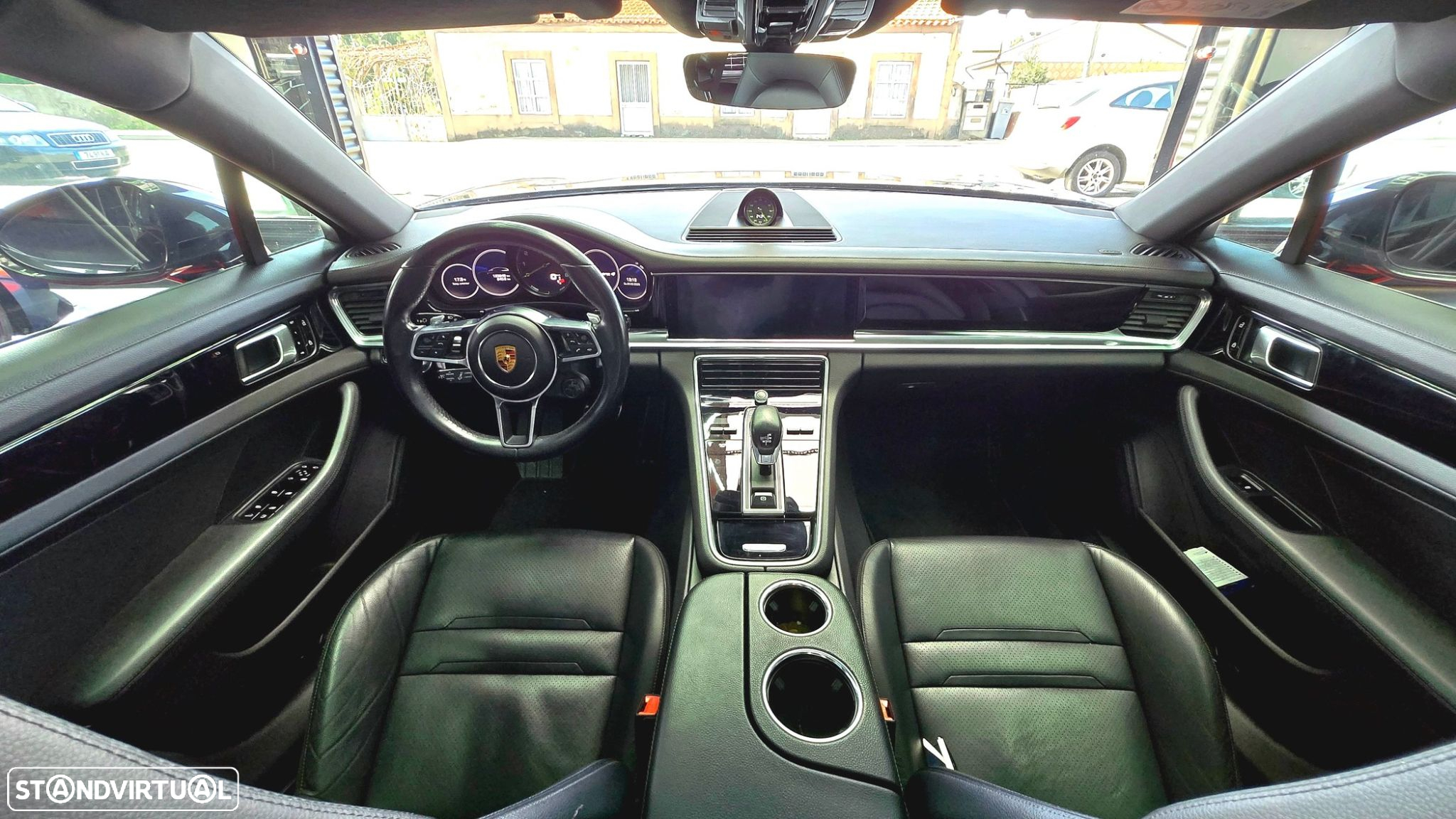 Porsche Panamera Sport Turismo 4 E-Hybrid - 21