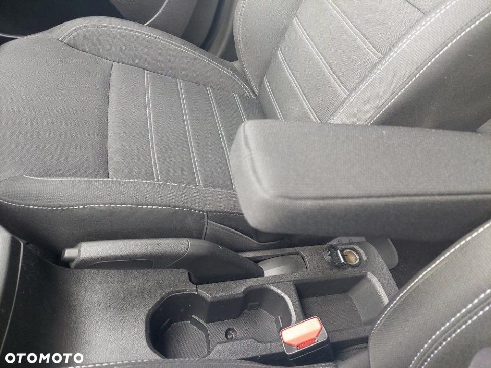 Dacia Sandero - 28