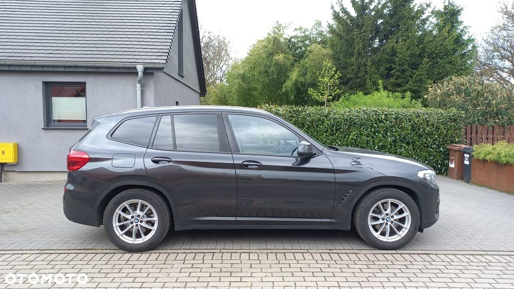 BMW X3 sDrive18d xLine - 8
