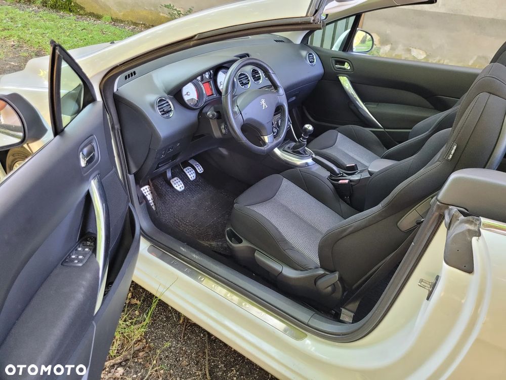 Peugeot 308 CC HDi FAP 110 Premium - 9