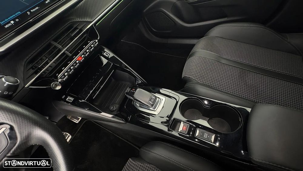 Peugeot 2008 1.2 PureTech GT Pack EAT8 - 36