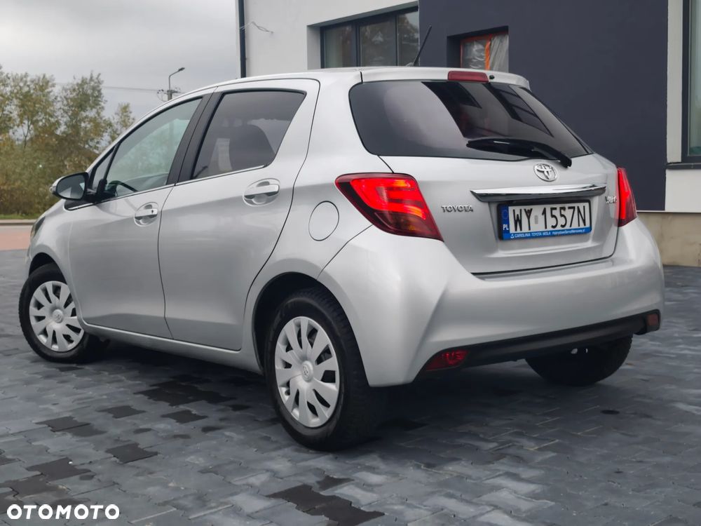 Toyota Yaris - 4