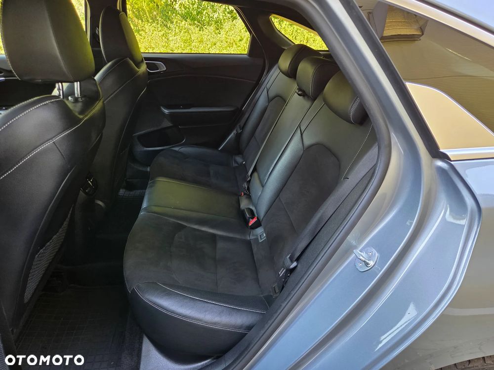 Kia ProCeed 1.5 T-GDI mHEV GT Line DCT - 34