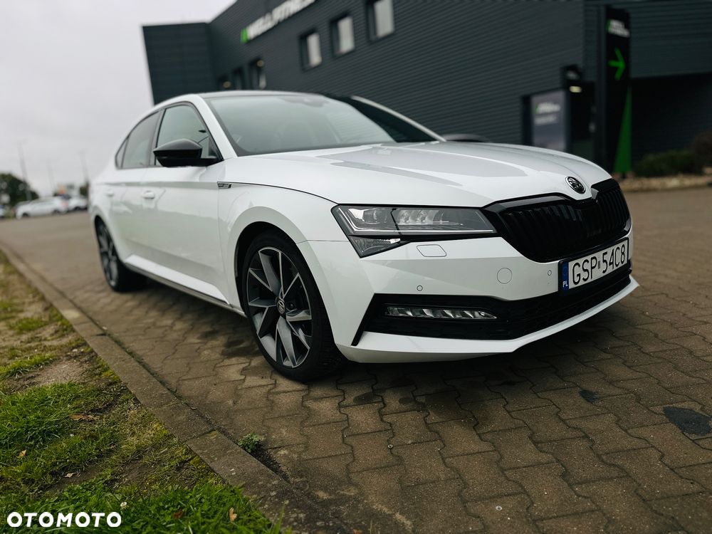 Skoda Superb 2.0 TDI SCR Sportline DSG - 2