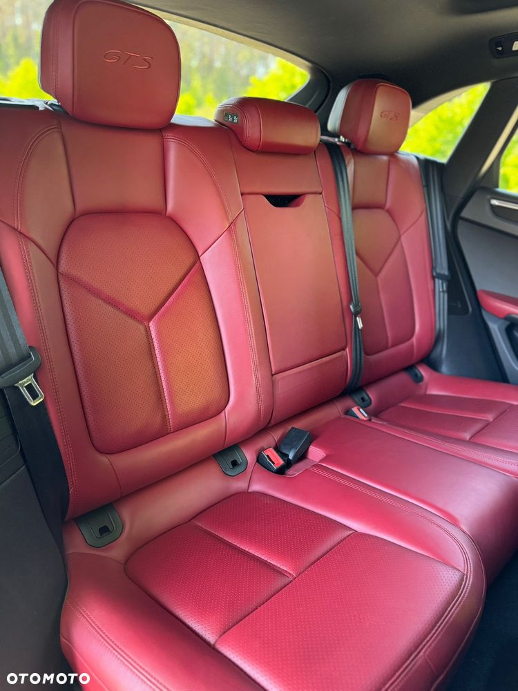 Porsche Macan GTS - 16