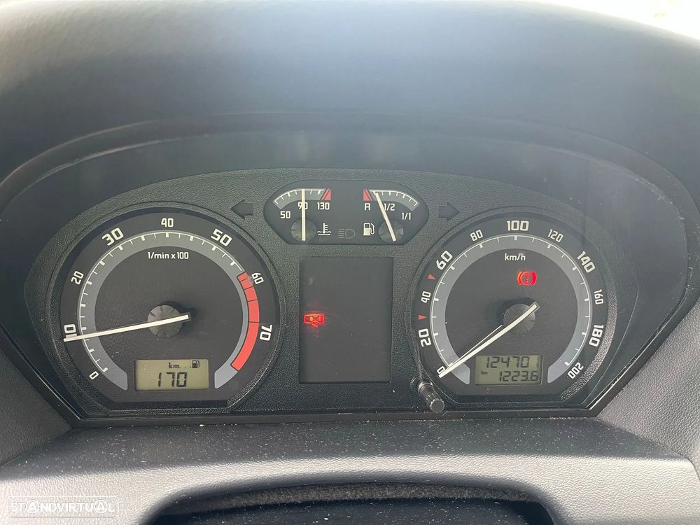 Skoda Fabia Break 1.2 HTP Comfort - 6