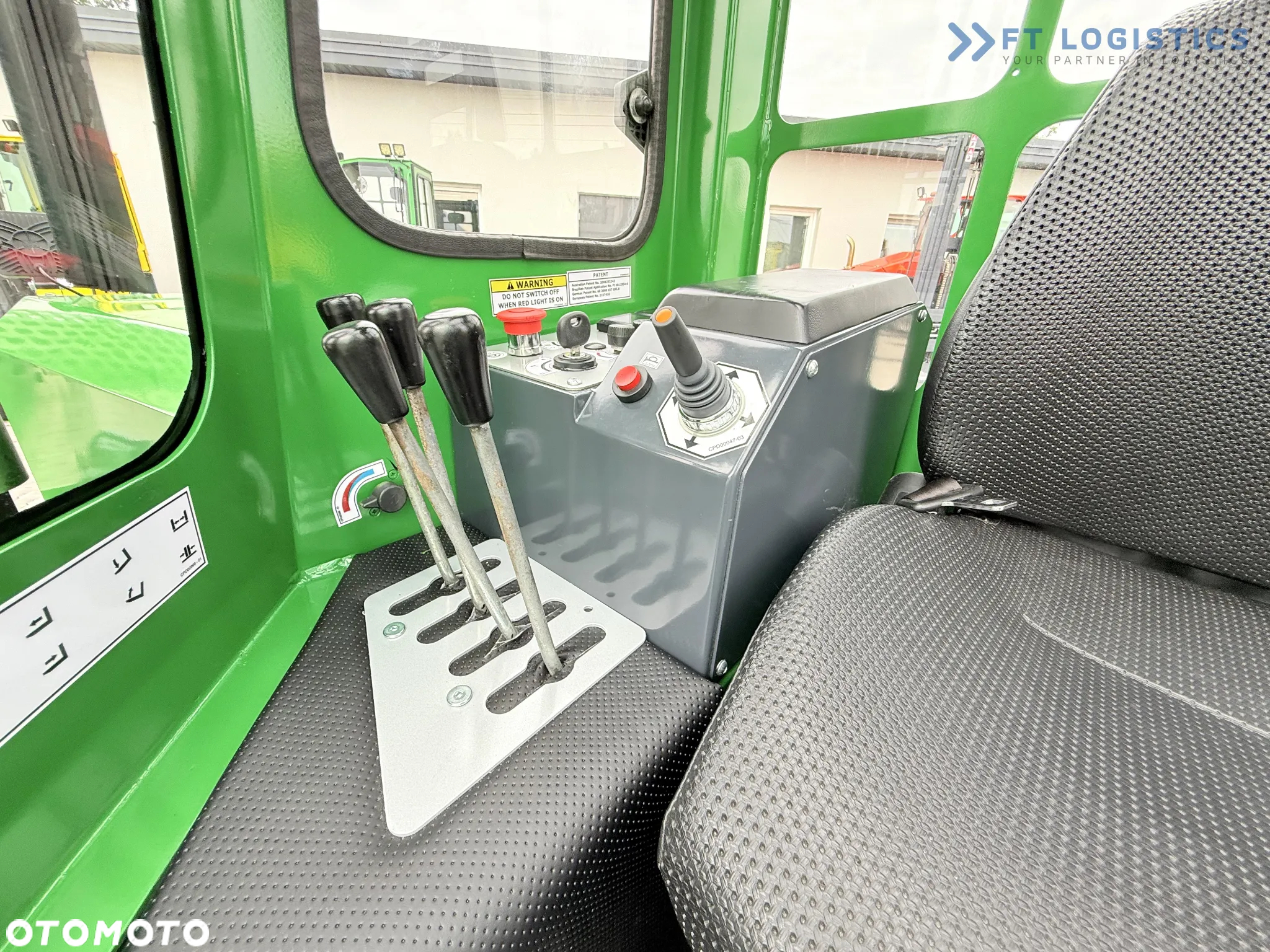 Combilift C3000 / DIESEL / DUPLEX - 4000MM / SZEROKI POZYCJONER WIDEŁ 2700MM / PEŁNA OGRZEWANA KABINA / JEDYNIE 6905H/ STAN - JAK NOWY! - 17